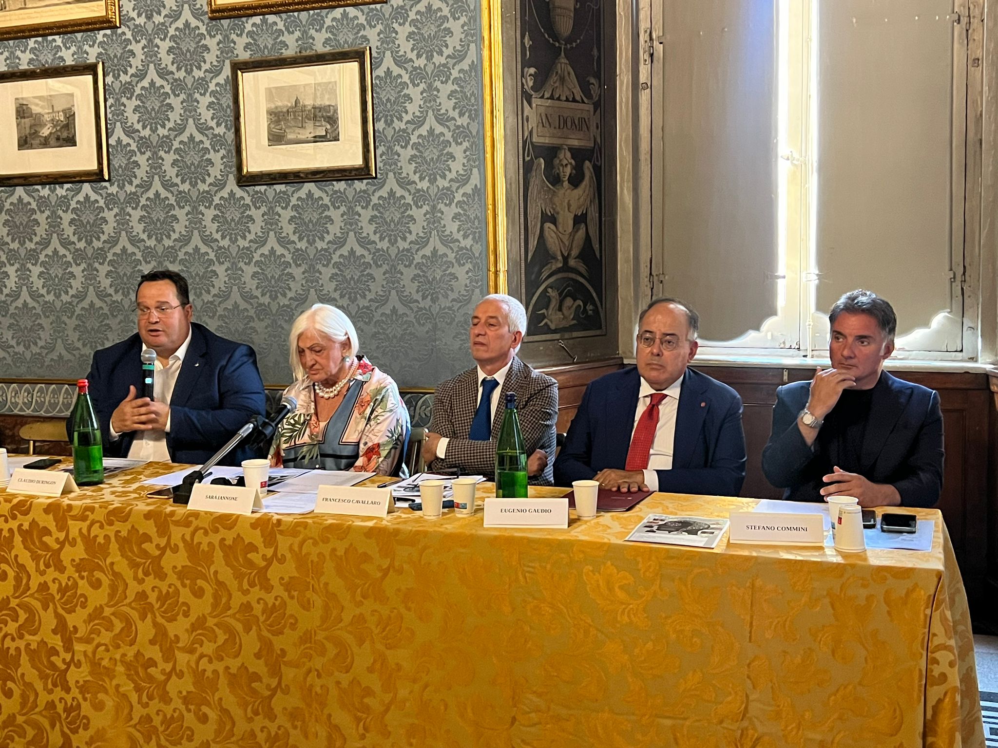 Copertina di: “Rilanciare la centralità dell’occupazione giovanile”